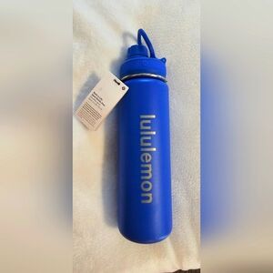 NWT! 🍋🍋Lululemon Back To Life Sport Bottle 24oz🍋🍋. Color Blazer Blue Tone.
